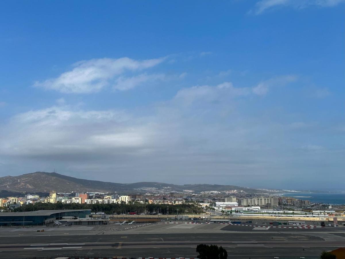 Top Floor Studio - The Hub Gibraltar - Self Catering Exterior foto